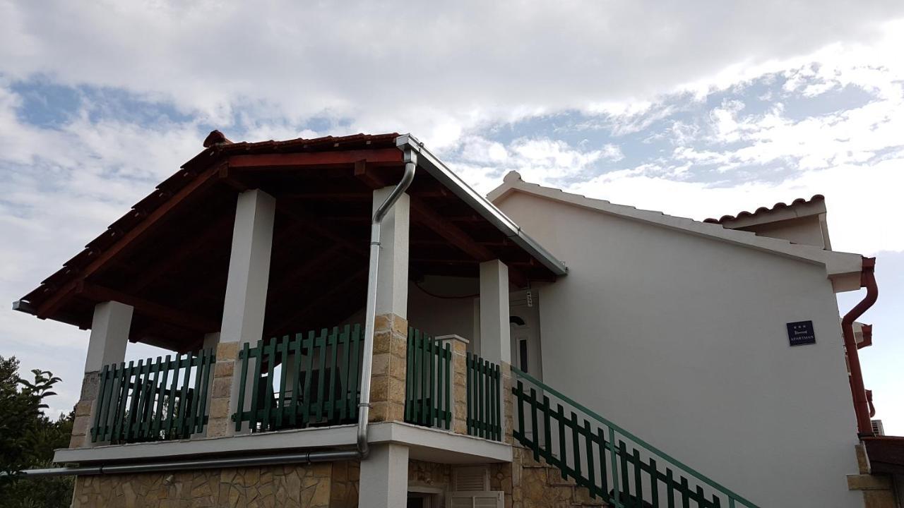 Apartman Vojaline Milna  Extérieur photo