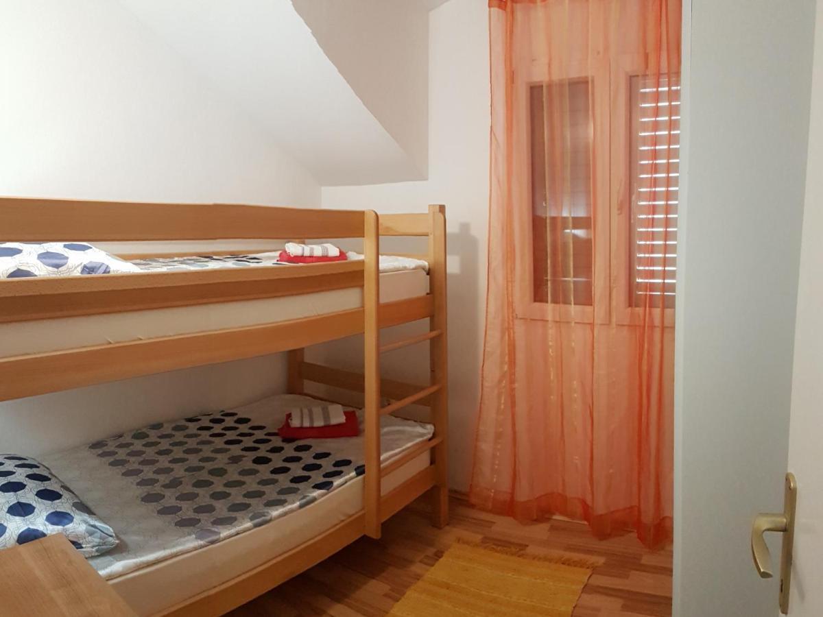 Apartman Vojaline Milna  Extérieur photo