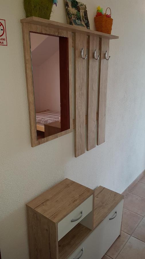Apartman Vojaline Milna  Extérieur photo