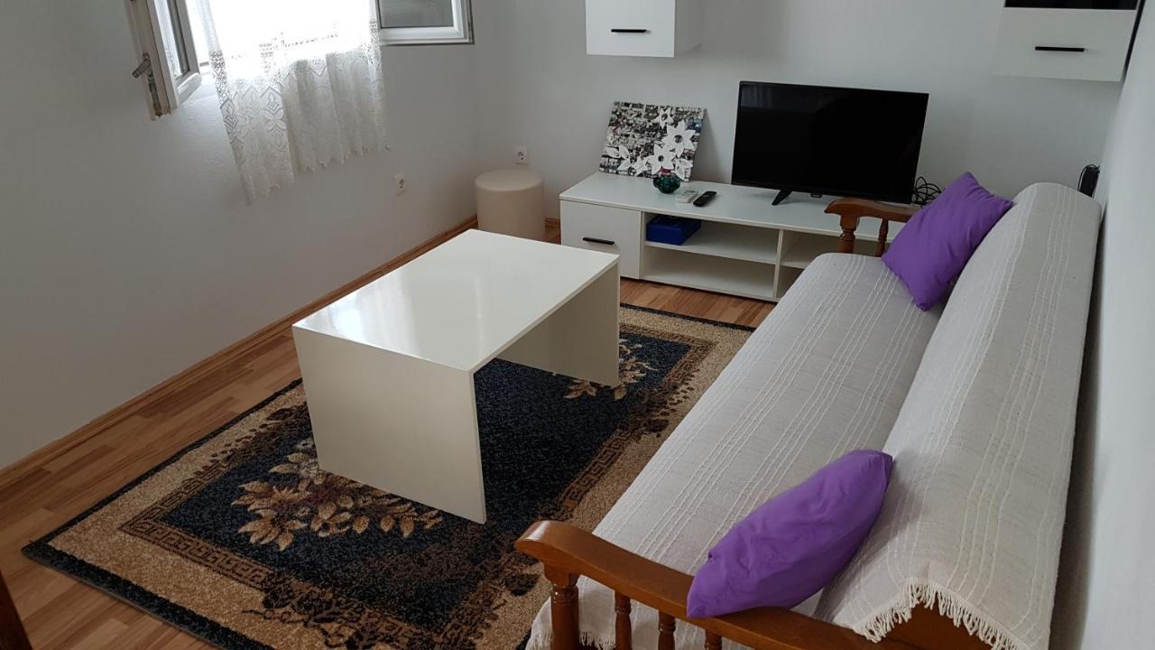 Apartman Vojaline Milna  Extérieur photo