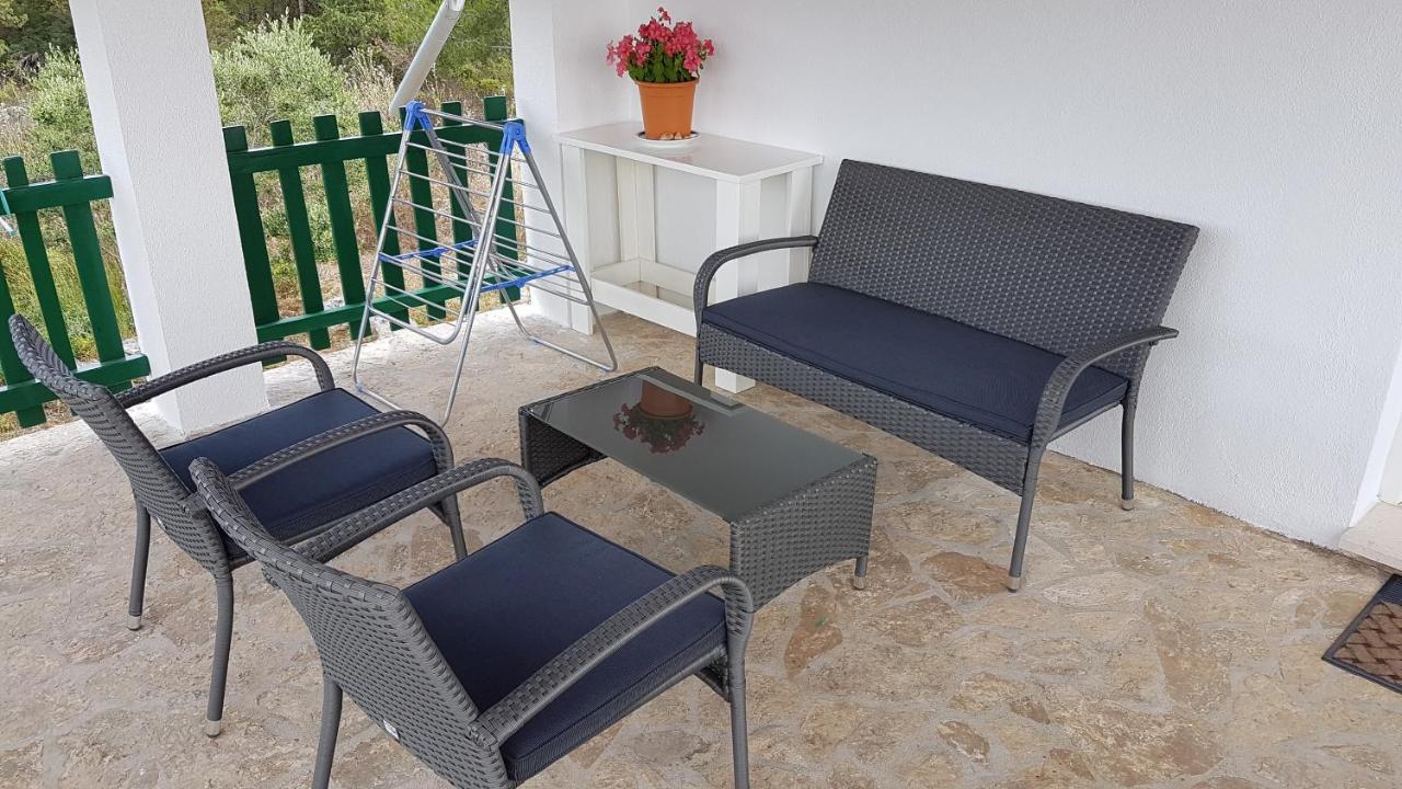 Apartman Vojaline Milna  Extérieur photo